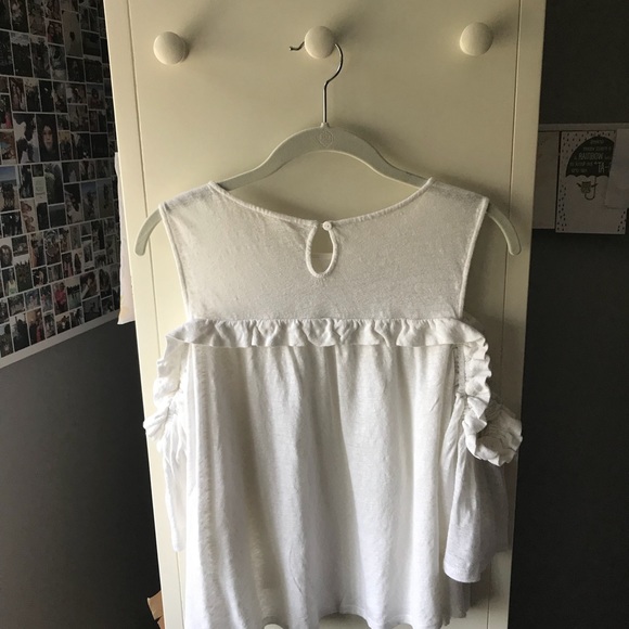 White Anthropologie ruffled T-shirt - Picture 5 of 5